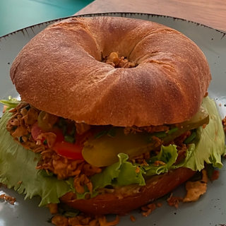  Słowiańska bułka z szarpaną karkówką 