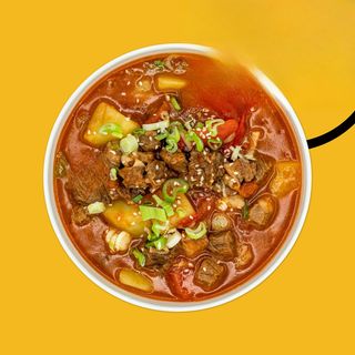 Manzo al pomodolo  con patate