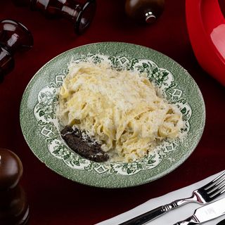 ტალიატელე გორგონძოლა და ტრუფელის სოუსით