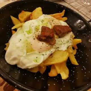 Huevos De Corral Con Boletus 