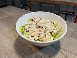 Ensalada César Con Pollo A La Plancha