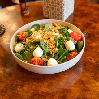Spinach salad with einkorn (300g)