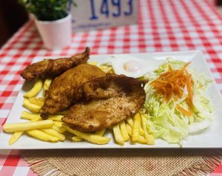 Pechuga Empanada Con Huevo