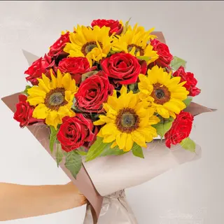 Bouquet Rose rosse e Girasole 
