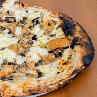 Pizza funghi