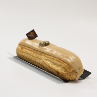 Eclair Café