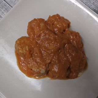 Albóndigas De Carne En Salsa De Almendras
