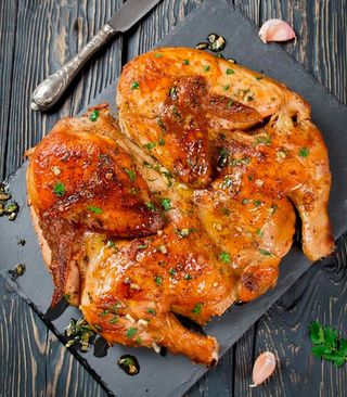 цыпленок табака (1 шт.) (готовиться 40 мин )