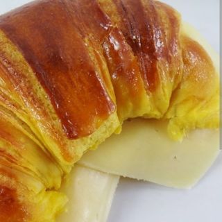 Croissant C/ Queijo / Fiambre