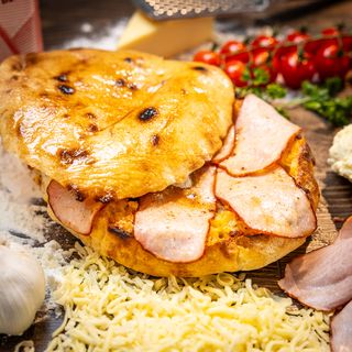 Komplet lepinja sa  pečenicom