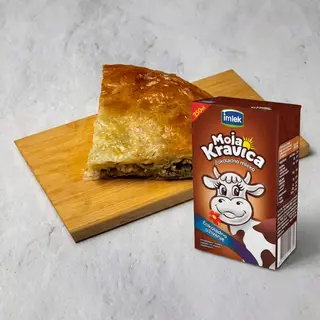 Burek sa Mesom + Čokoladno Mleko