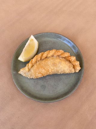Empanada tucumana de carne 1 unidad