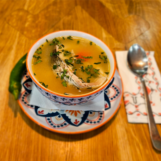 Ciorba de peste cu leustean verde