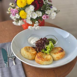 Сирники солоні із сиром дорблю