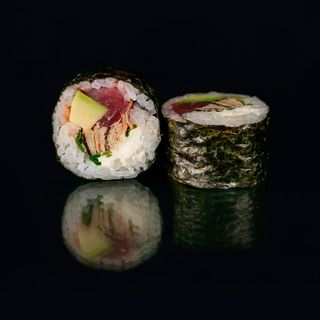 ФУТОМАКІ З ТУНЦЕМ (220г/8шт)