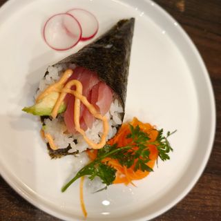 43.Temaki spicy tuna