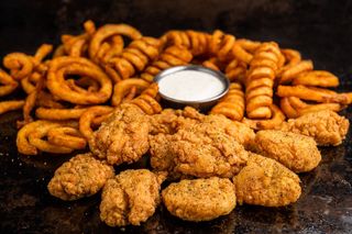 8 crispy jumbo wings hormone-free