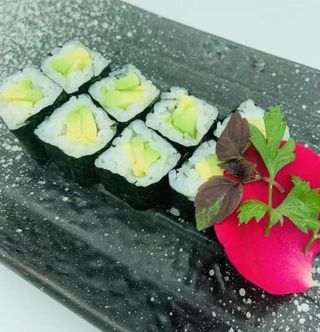 48. Avocado maki