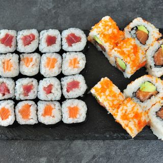 Bandeja 8 Sushi (24Uds.)