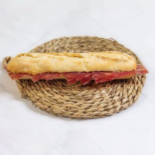 Bocadillo de jamón 4 estrellas premium
