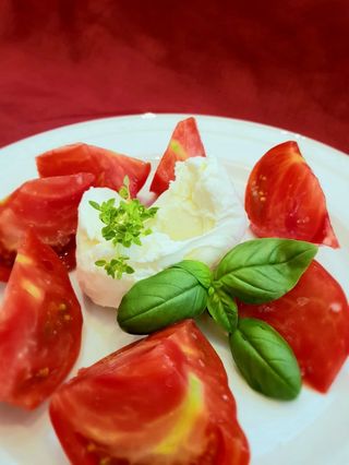 Caprese salate