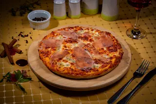 Pizza Crudo e Zola