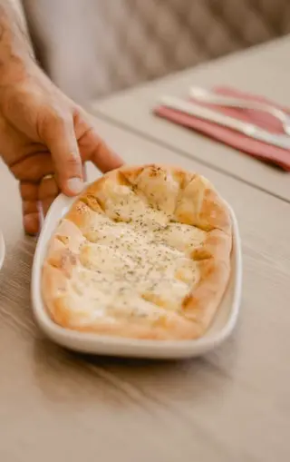 Pan De Ajo Con Queso