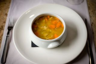 Sopa De Pollo De Corral