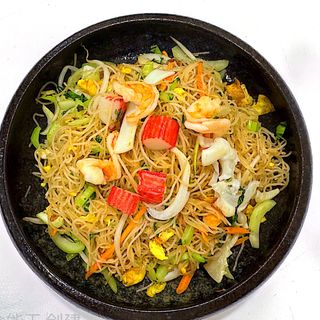 SPAGHETTI DI RISO FRUTTI DI MARE 