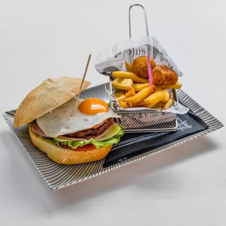 Hamburguesa Super Abuelo