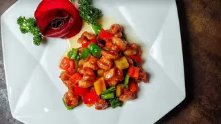 Жареные очищенные креветки по-циндаоски