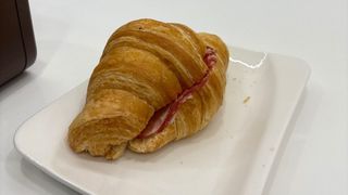 Brioche salata salame e maionese