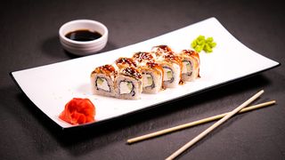 Ролл "Канада" с огурцом