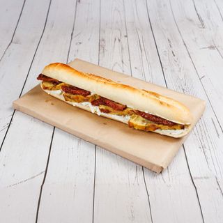 N 33. Baguette Bianca, Frittata di Patate, Scquacquerone