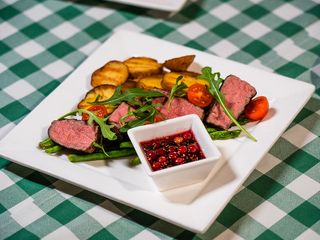 Вітелло-гриль з овочами (340g)