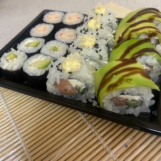 Пушена сьомга (16бр-340г)