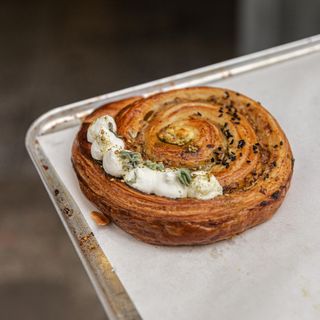 ESPIRAL LABNEH Y ZAATAR