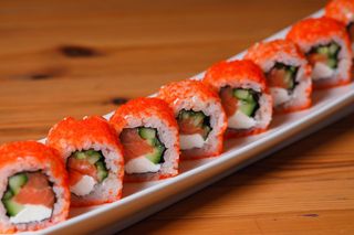 Роллы "Калифорния" с лососем (8 шт.)