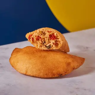 EMPANADA DE POLLO.
