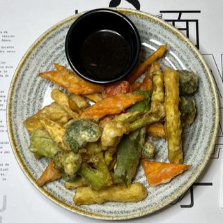 Tempura de verduras variadas