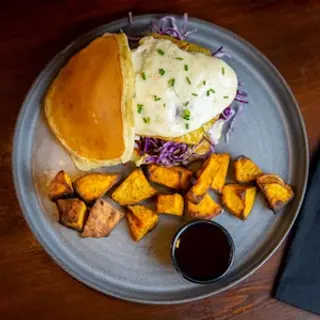 PANCAKE CHICKEN BURGER 