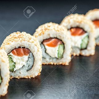 SALMOΝ,PΕΡΙΝΟ,ΑVOCADO [6PIECES] Uramaki roll