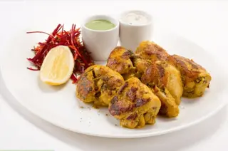 Pollo Tikka Con Queso