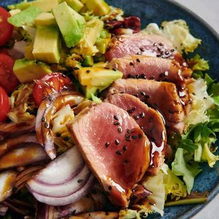 Ensalada De Tataki de Atún