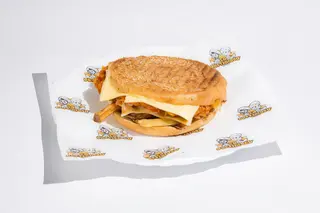 Toast snitel pui crispy