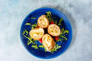 Četiri vrste sira pohovana palačinka