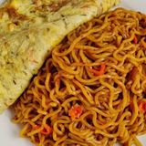 Spiced noodles with egg