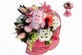 Ramo Flores Nacimiento Niña