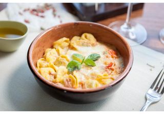 Tortellini al forno 450 gr.