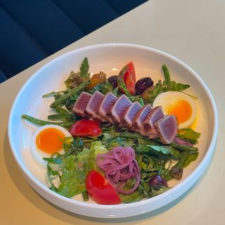 Нісуаз з тунуем